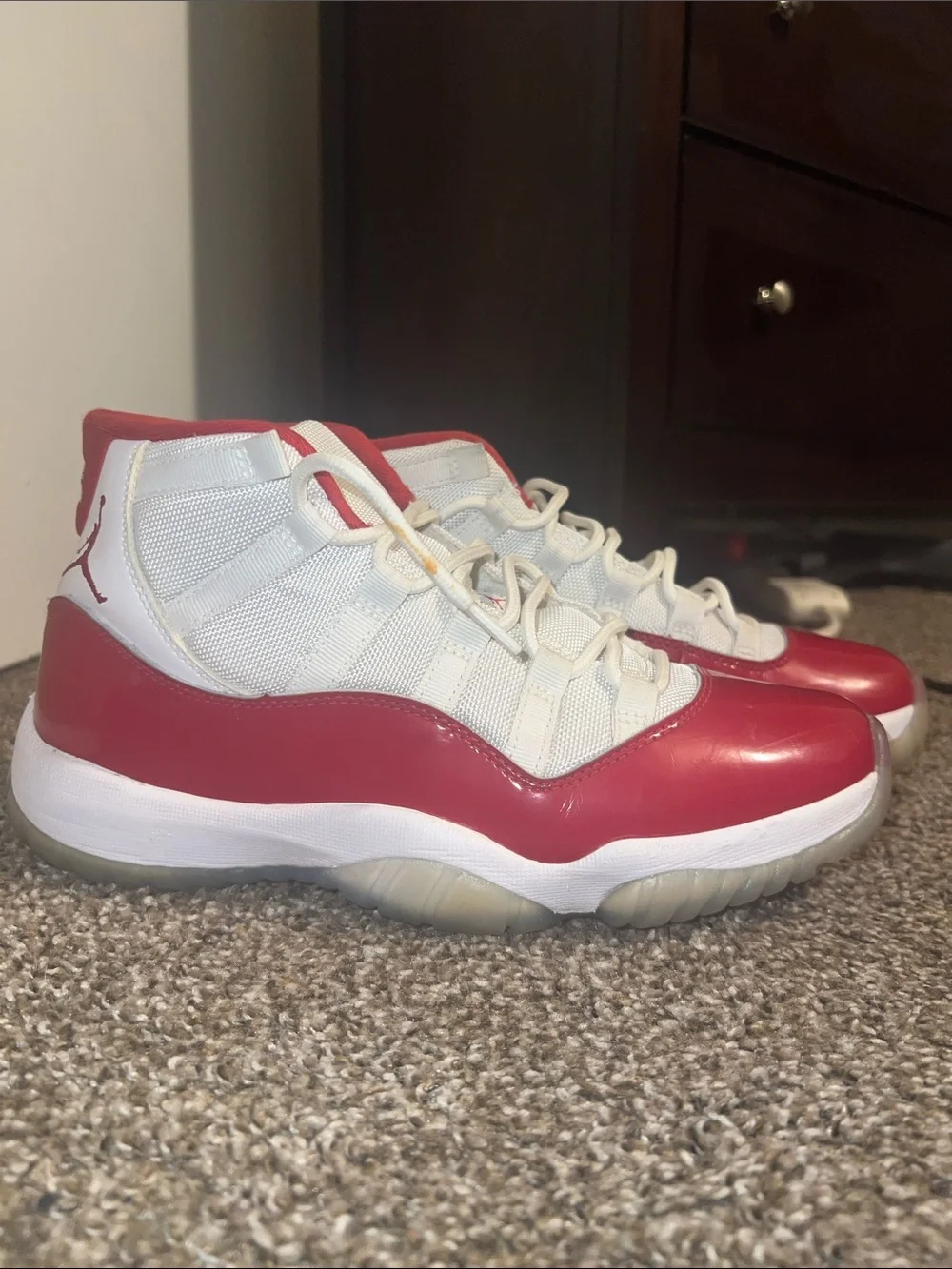 Jordan 11 cherry